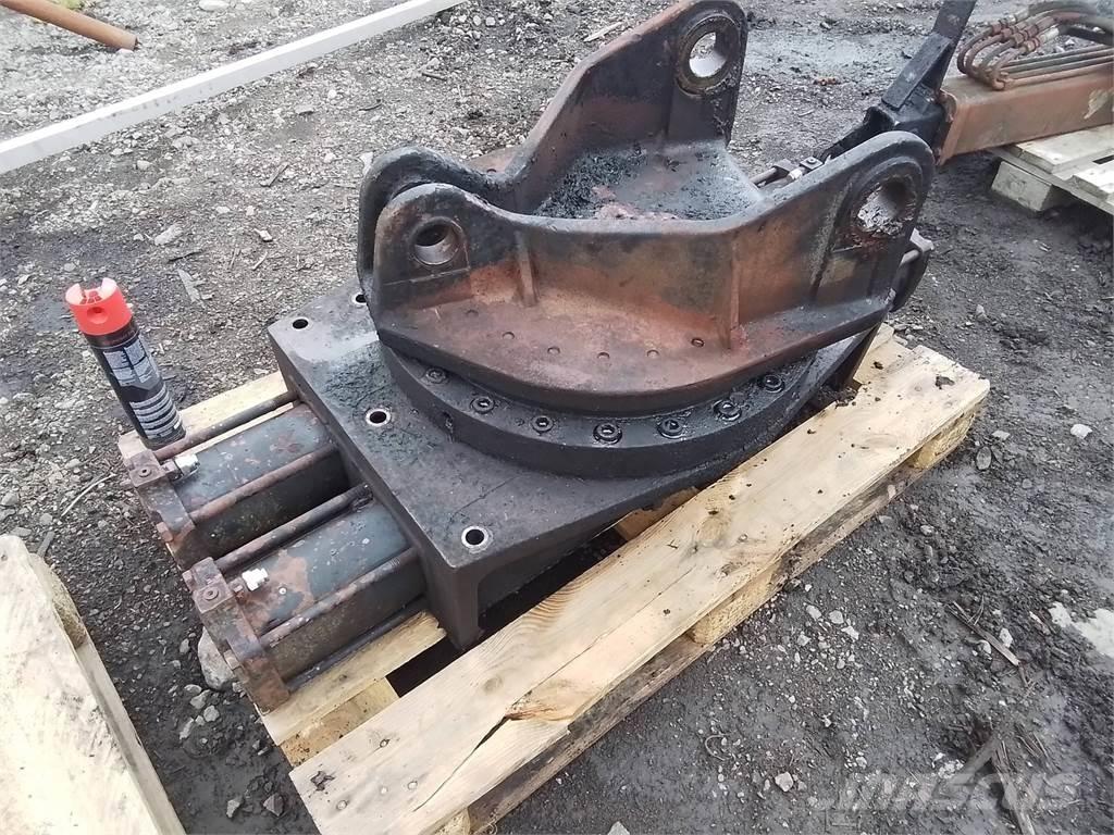 Rottne RG83 포워더 크레인