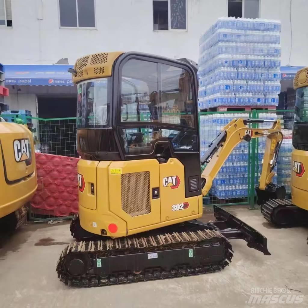 CAT 302 소형 굴삭기 7톤 미만