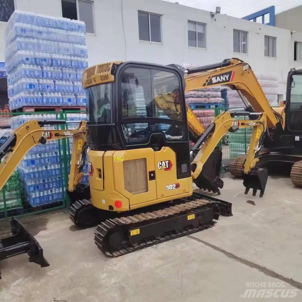 CAT 302 소형 굴삭기 7톤 미만