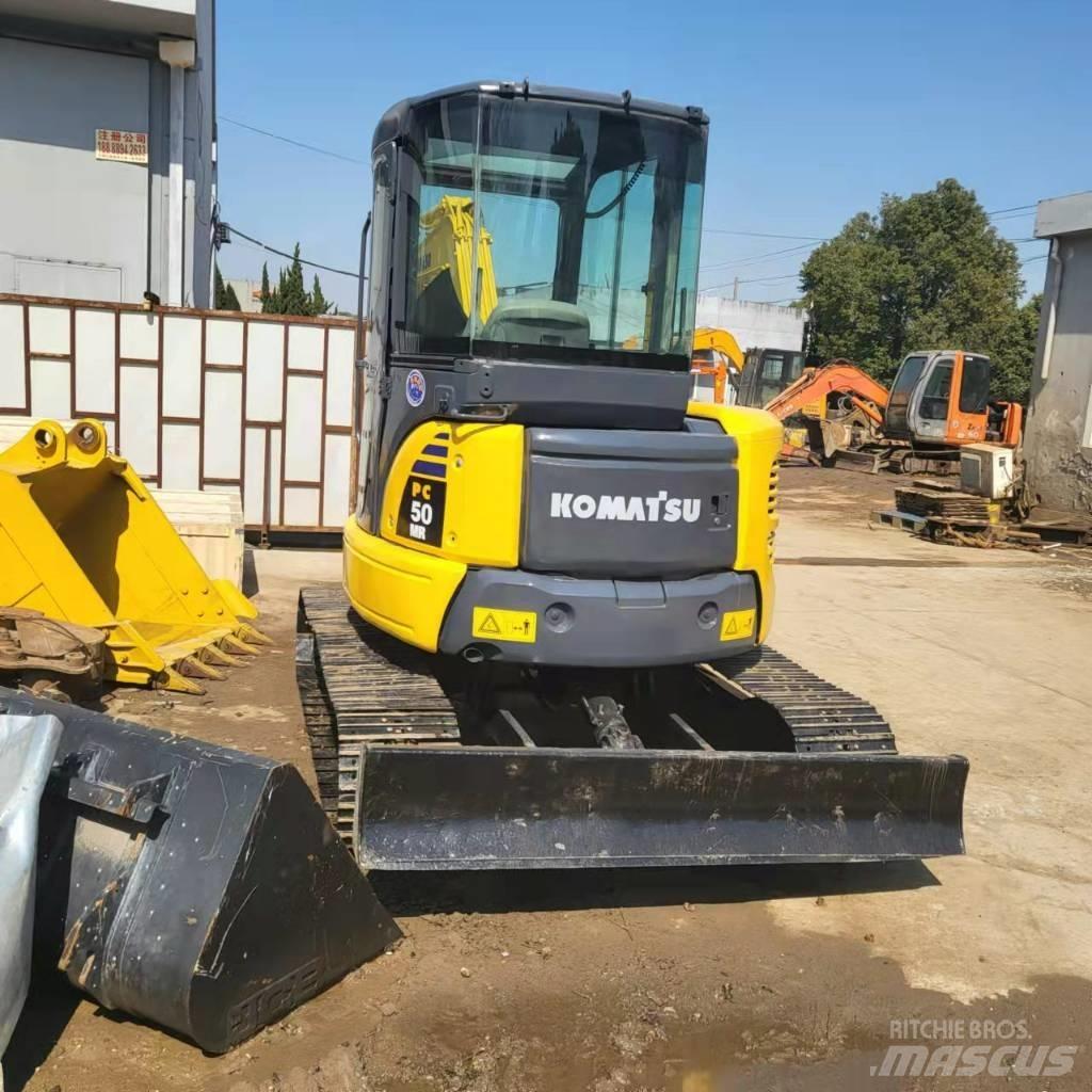 Komatsu PC50 대형 굴삭기 29톤 이상