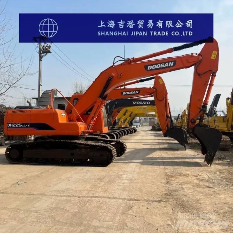 Doosan DH 225 LC-7 대형 굴삭기 29톤 이상
