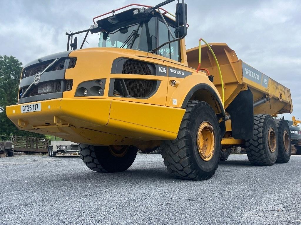 Volvo A 25 G 연결식 홀러