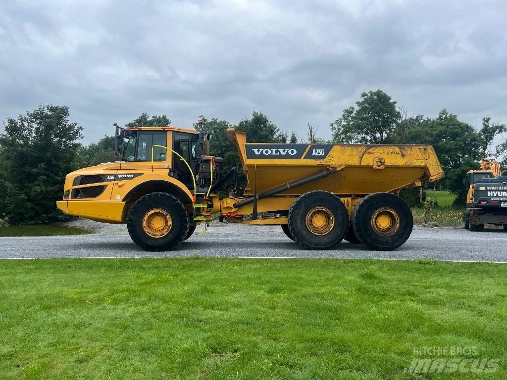 Volvo A 25 G 연결식 홀러