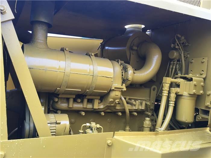 Komatsu GD 661 그레이더