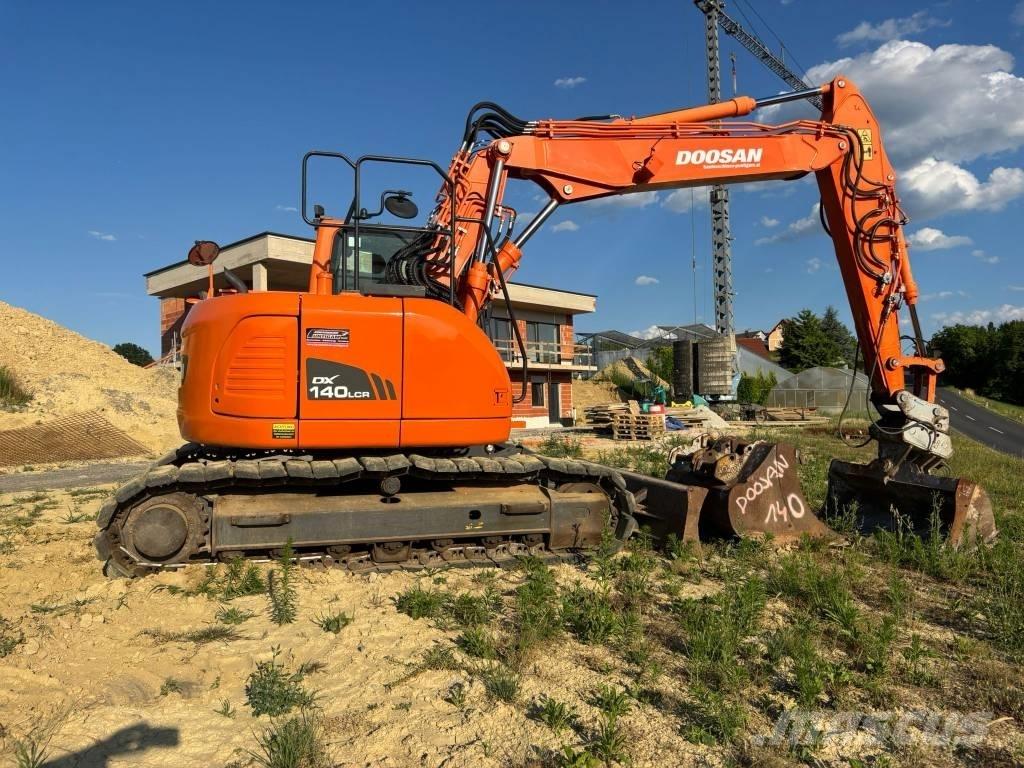 Doosan DX 140 LCR-3 대형 굴삭기 29톤 이상