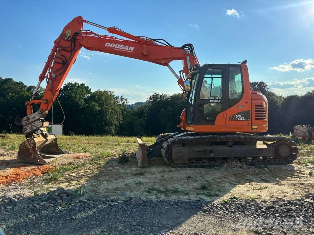Doosan DX 140 LCR-3 대형 굴삭기 29톤 이상