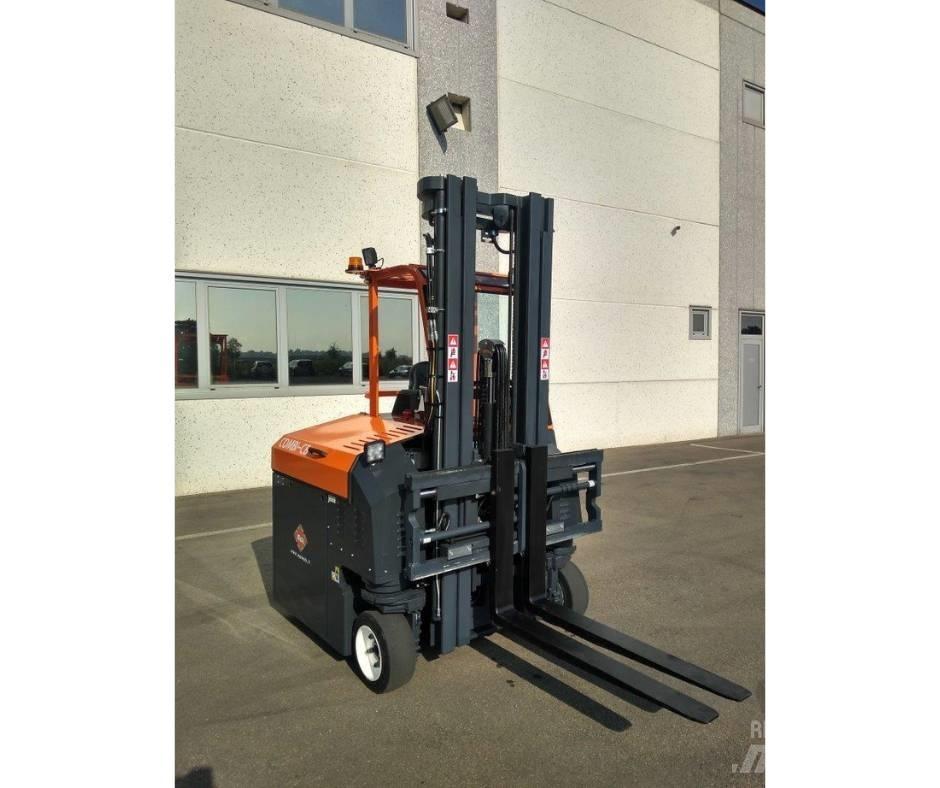 Combilift C3000CBE 협로형 트럭