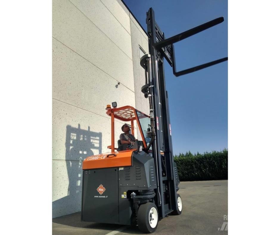 Combilift C3000CBE 협로형 트럭