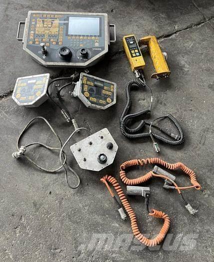 Volvo P 7820C 아스팔트 포장장비