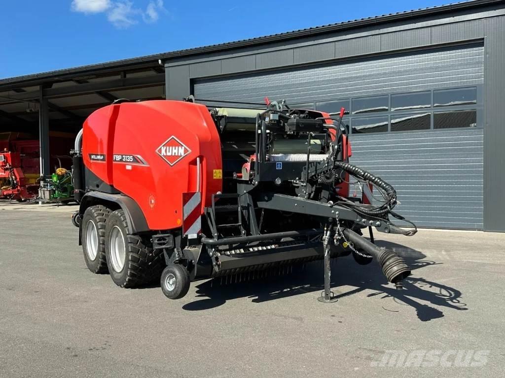 Kuhn FPB 3135 목초 수확기