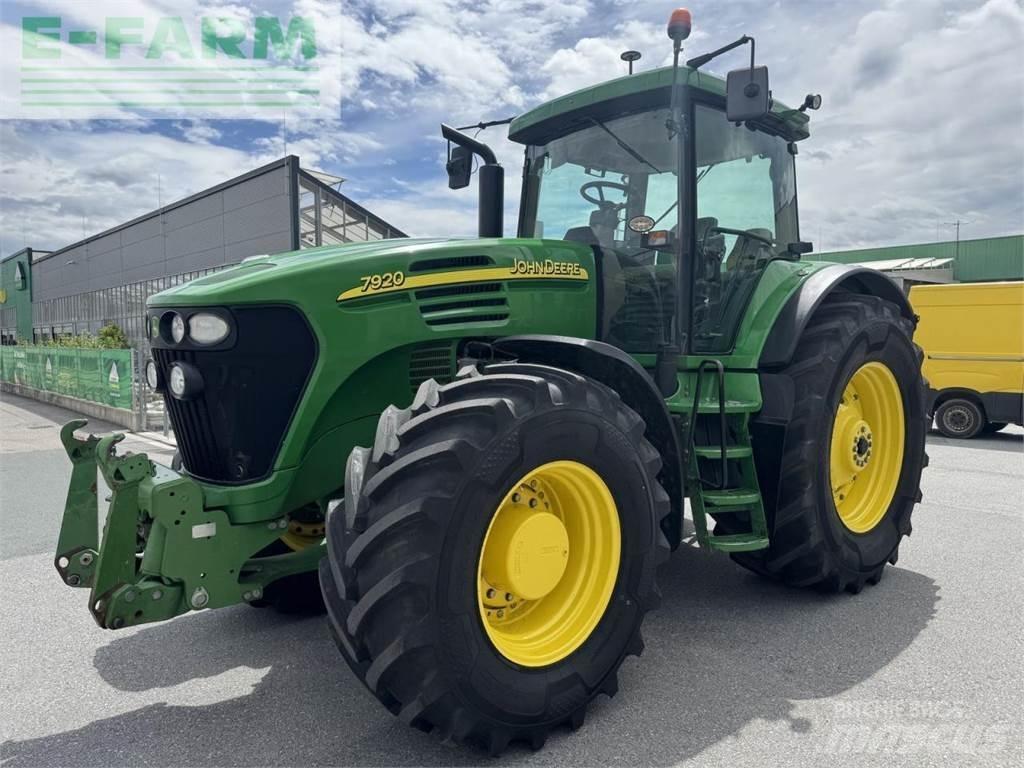 John Deere 7920 트랙터