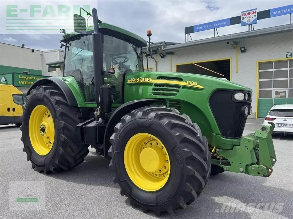 John Deere 7920 트랙터