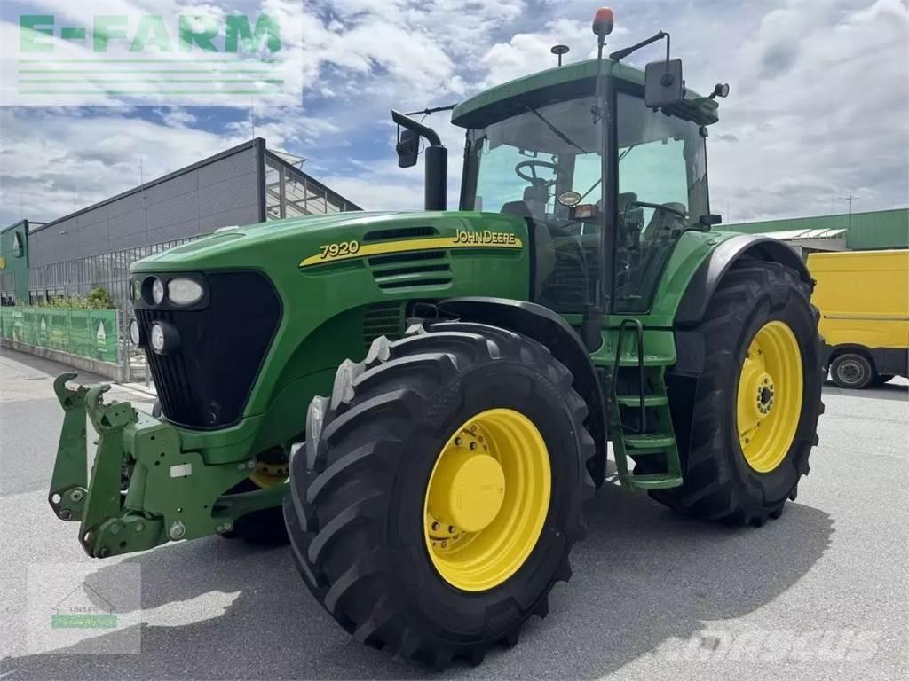 John Deere 7920 트랙터