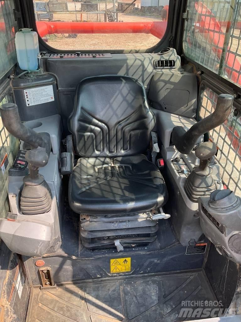Kubota SVL65-2  스키드로더