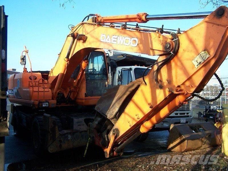 Daewoo S180W  휠 굴삭기