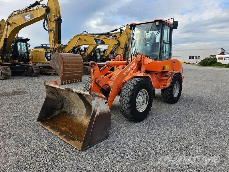 Volvo L 30 B  휠로우더