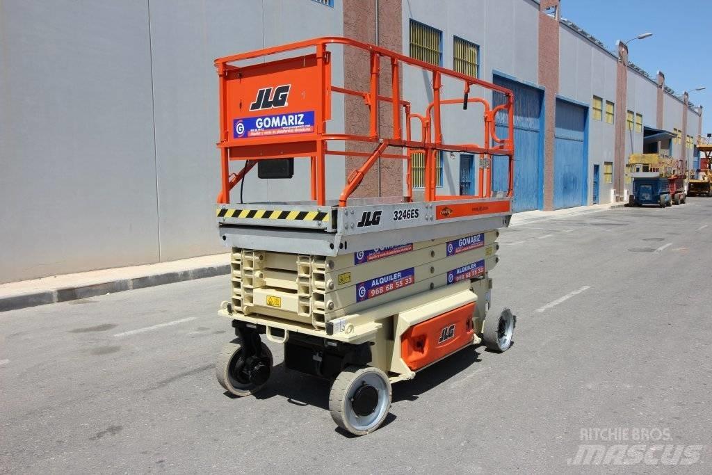 JLG 3246 ES 가위형 리프트