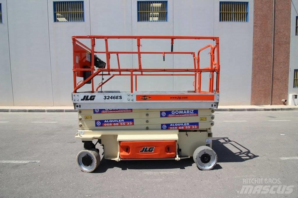 JLG 3246 ES 가위형 리프트