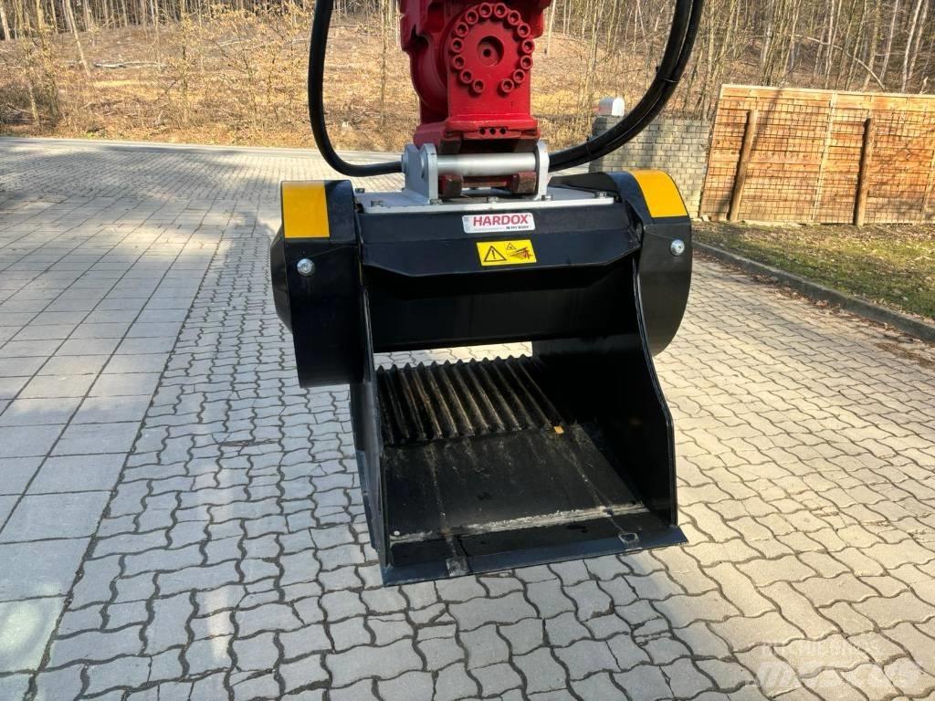 MB Crusher C 50 S4 파쇄 버킷