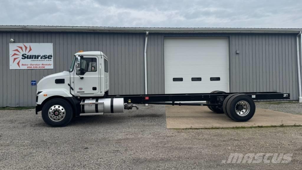  2025 Mack MD 6 새시 운전실 트럭