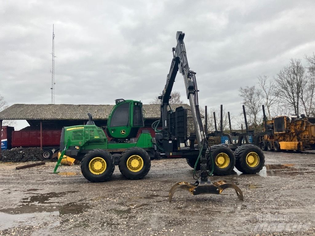 John Deere 1910G 원목 포워더