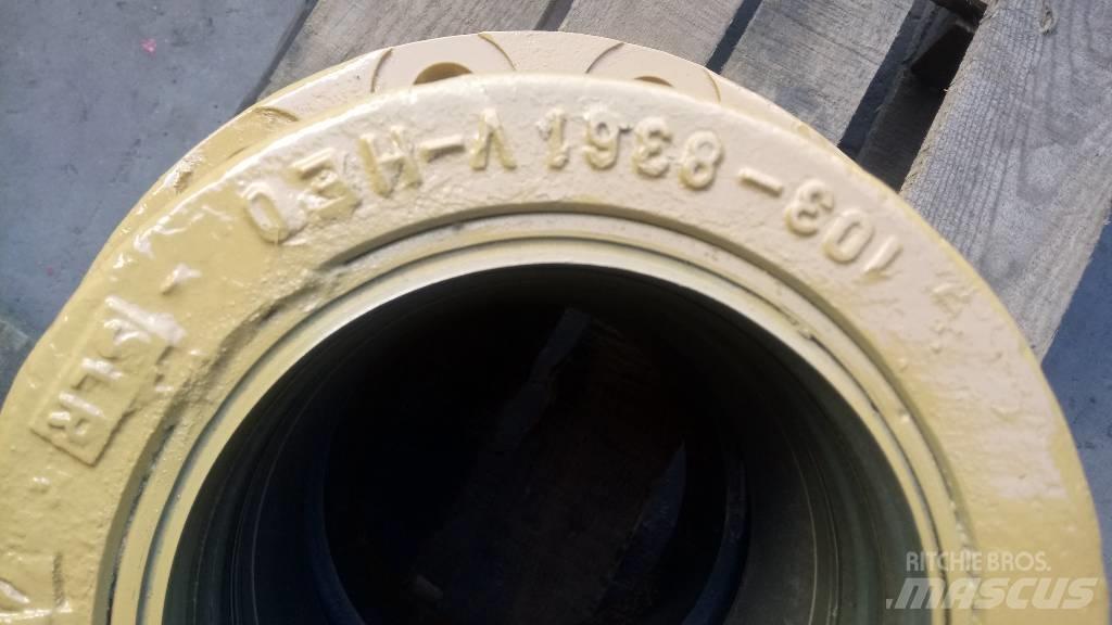CAT 385 유압식 기계
