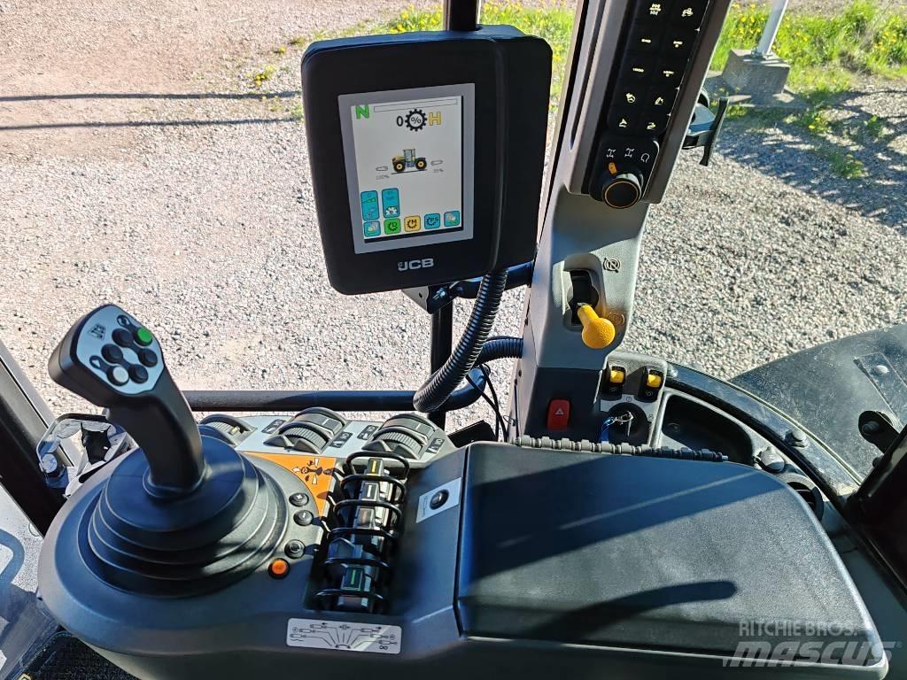 JCB Fastrac 4220 트랙터