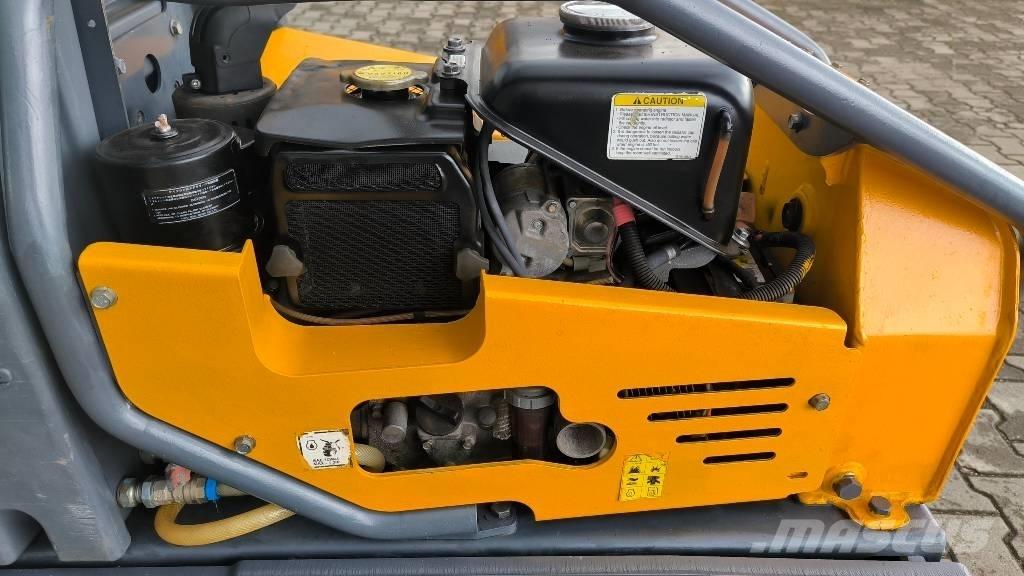 Belle TDX 650 기타 롤러