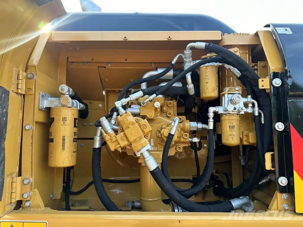CAT 330 D 대형 굴삭기 29톤 이상