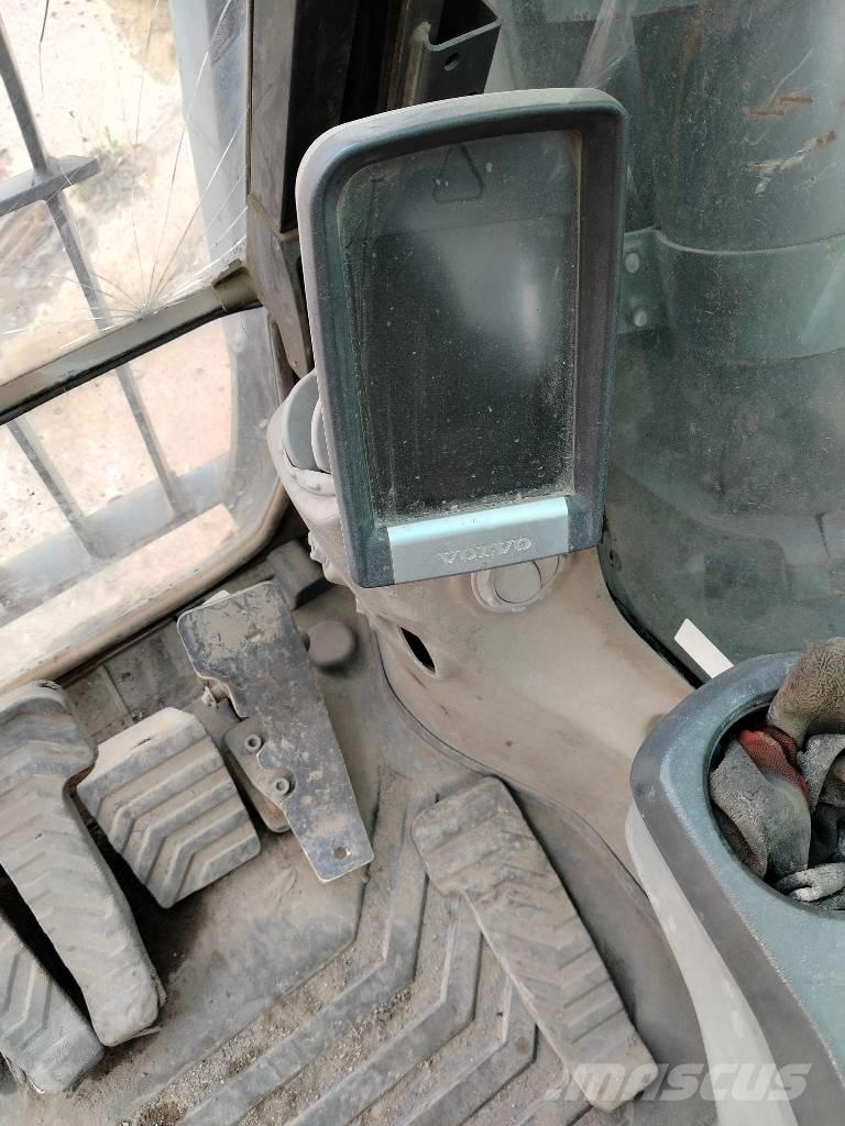 Volvo EC 210 C 대형 굴삭기 29톤 이상