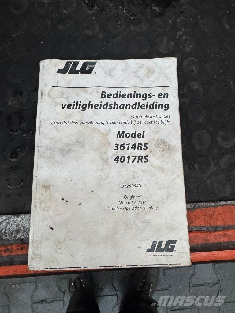 JLG 3614 RS 텔러 핸들러