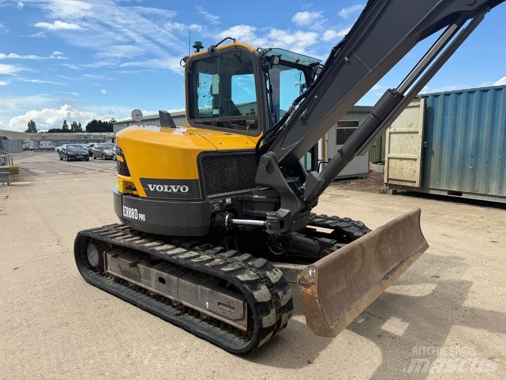 Volvo ECR 88 D 중형굴삭기 7톤-28톤