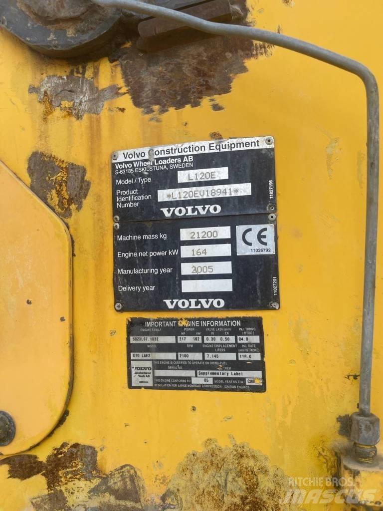 Volvo L 120 E  휠로우더