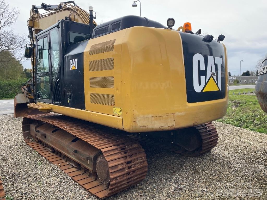 CAT 323FL 대형 굴삭기 29톤 이상