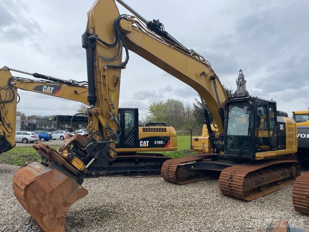 CAT 323FL 대형 굴삭기 29톤 이상