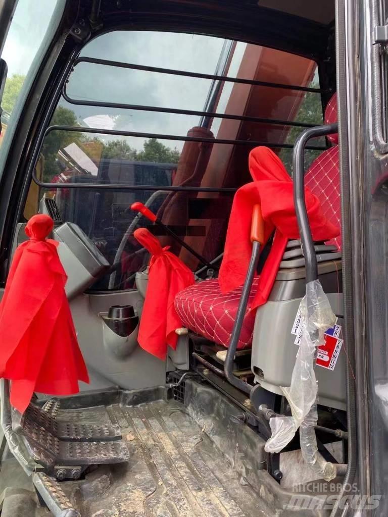Hitachi Zaxis 70 대형 굴삭기 29톤 이상