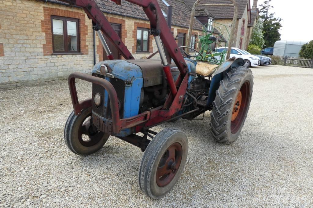 Fordson Super Major 트랙터