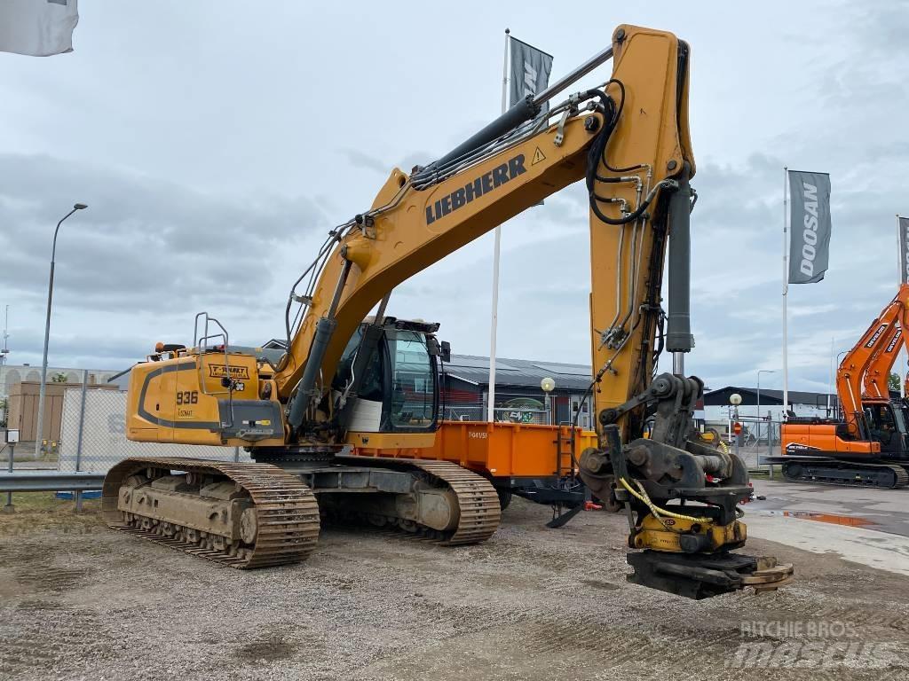 Liebherr R 936 LC 대형 굴삭기 29톤 이상