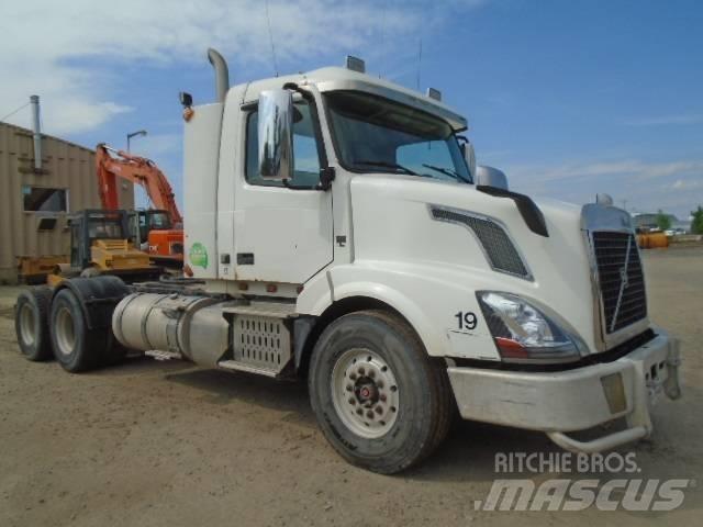 Volvo VNL 트랙터 유닛