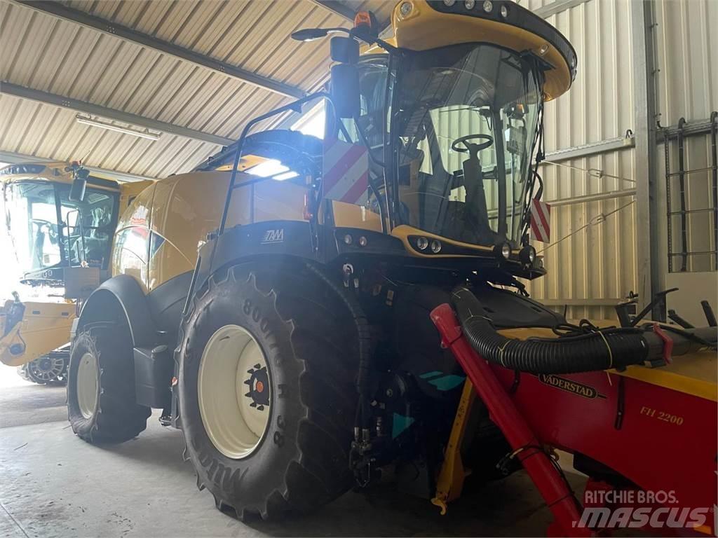 New Holland FR550 자동 초지기계