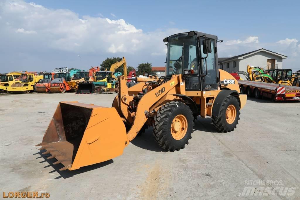 CASE 211 D  휠로우더