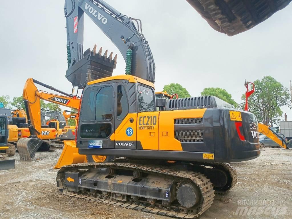 Volvo EC 210 중형굴삭기 7톤-28톤