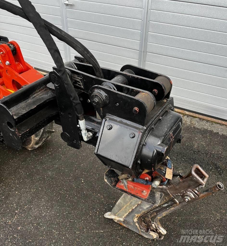 Ditch Witch R300 트렌처