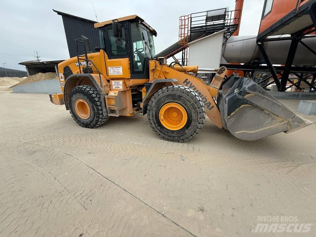 Hyundai HL 960  휠로우더