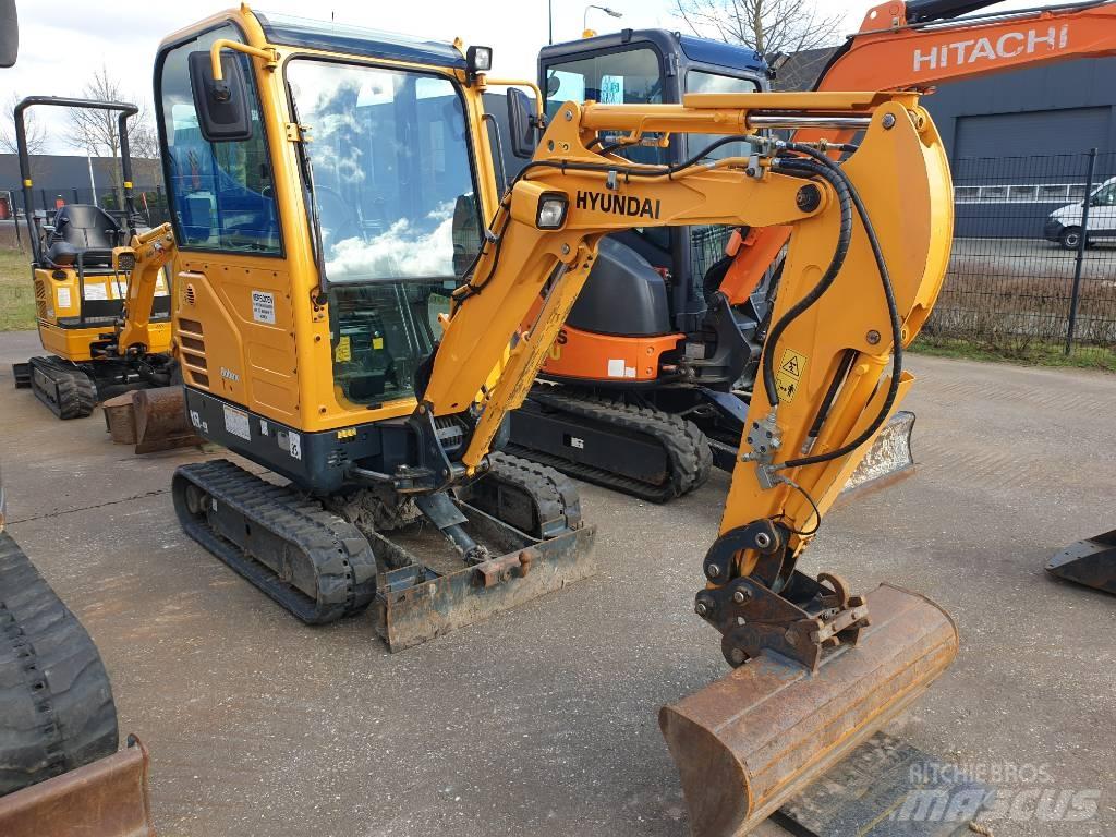 Hyundai R18-9 소형 굴삭기 7톤 미만