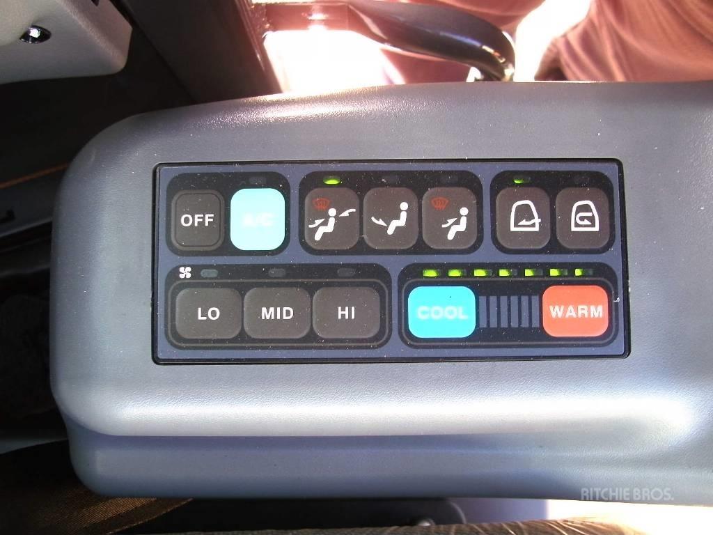 Doosan DX 63-3 소형 굴삭기 7톤 미만