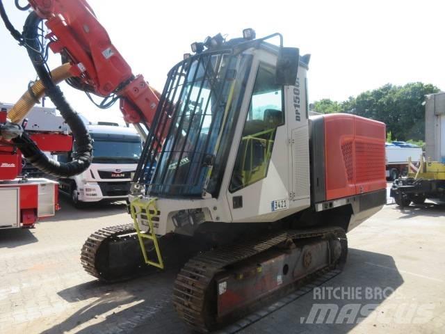 Sandvik DP 1500 i 도로 굴착기