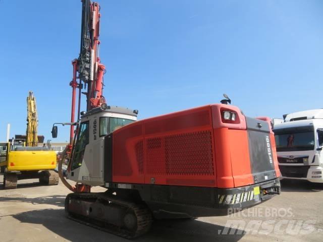 Sandvik DP 1500 i 도로 굴착기