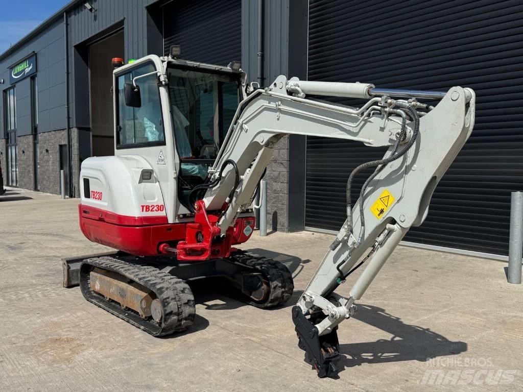 Takeuchi TB 230 소형 굴삭기 7톤 미만