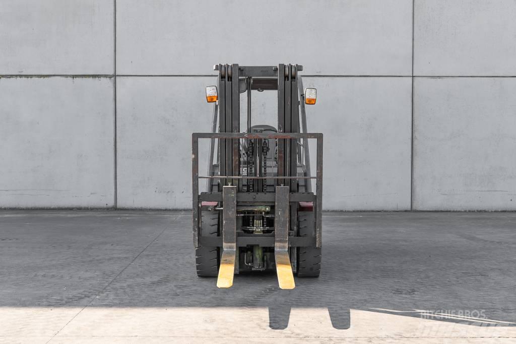 Manitou MI 30 D 디젤 지게차